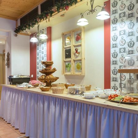 Hotel Aquamarin 바트 미테른도르프 외부 사진