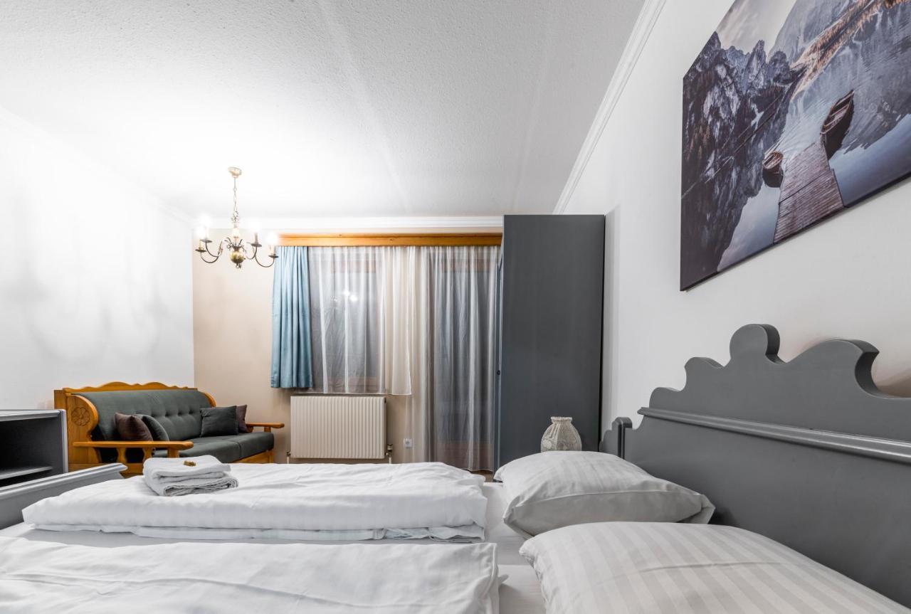 Hotel Aquamarin 바트 미테른도르프 외부 사진